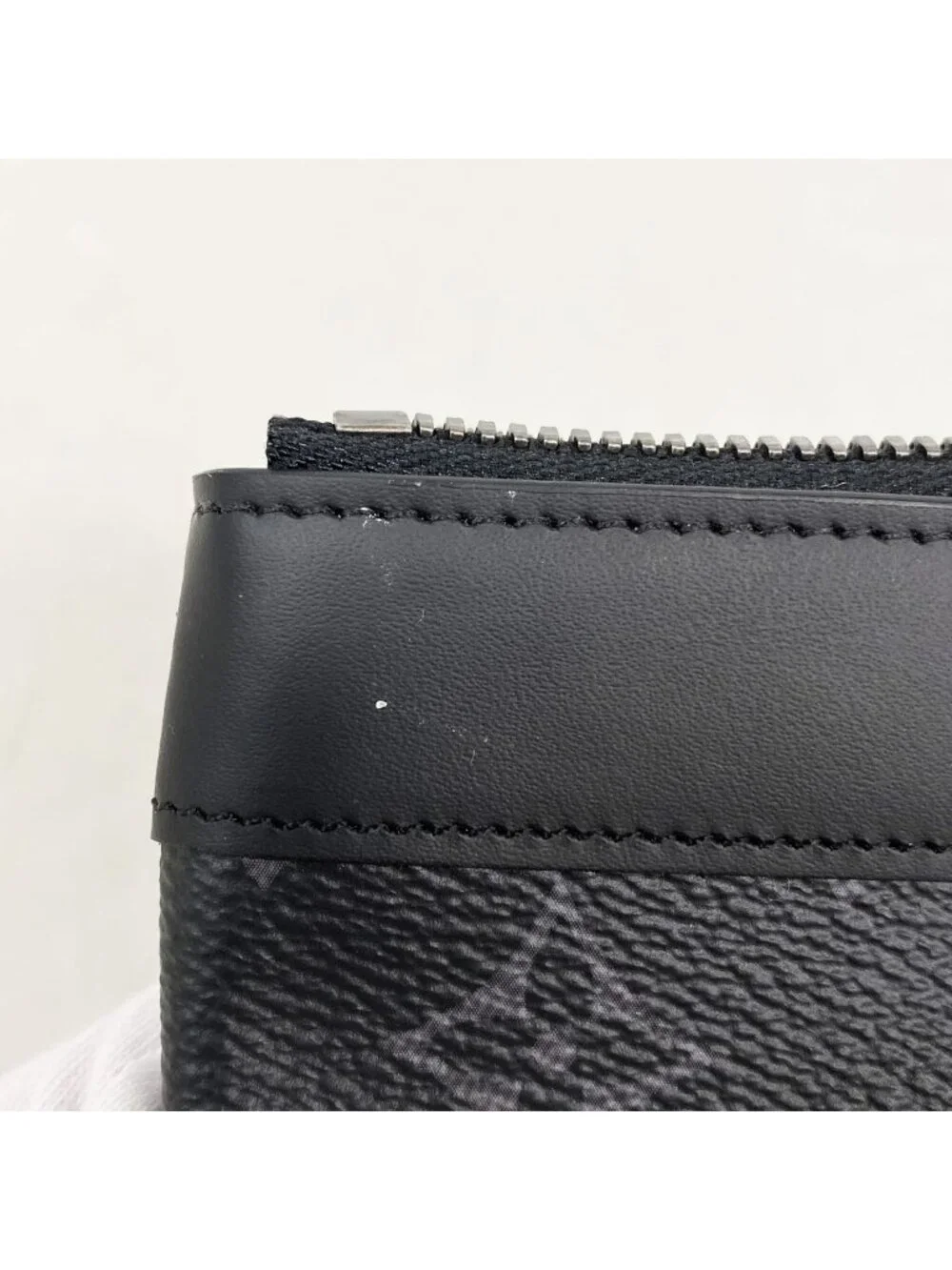 Louis Vuitton Pouch Monogram Eclipse Pochette Discovery PM Black